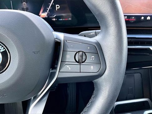 Used 2025 BMW X1 xDrive28i image 21