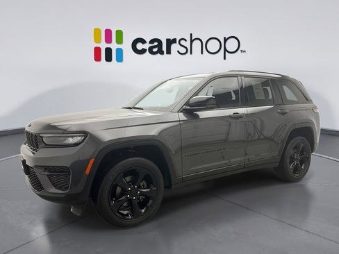 Used 2023 Jeep Grand Cherokee Altitude image 1