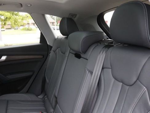 Used 2025 Audi Q5 2.0T Premium Plus AWD/4WD image 17