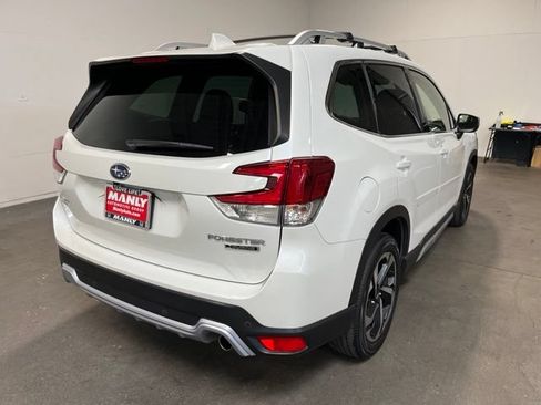 Used 2023 Subaru Forester Touring AWD/4WD image 3