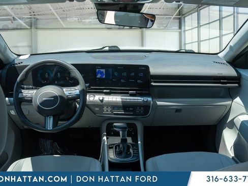 Used 2025 Hyundai Kona SEL FWD image 4