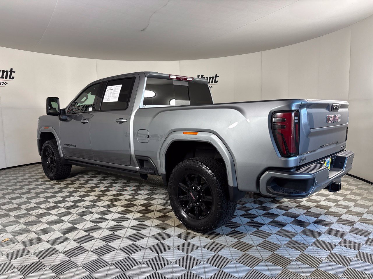 Used 2025 GMC Sierra 3500 AT4 w/ AT4 Premium Plus Package AWD/4WD image 6