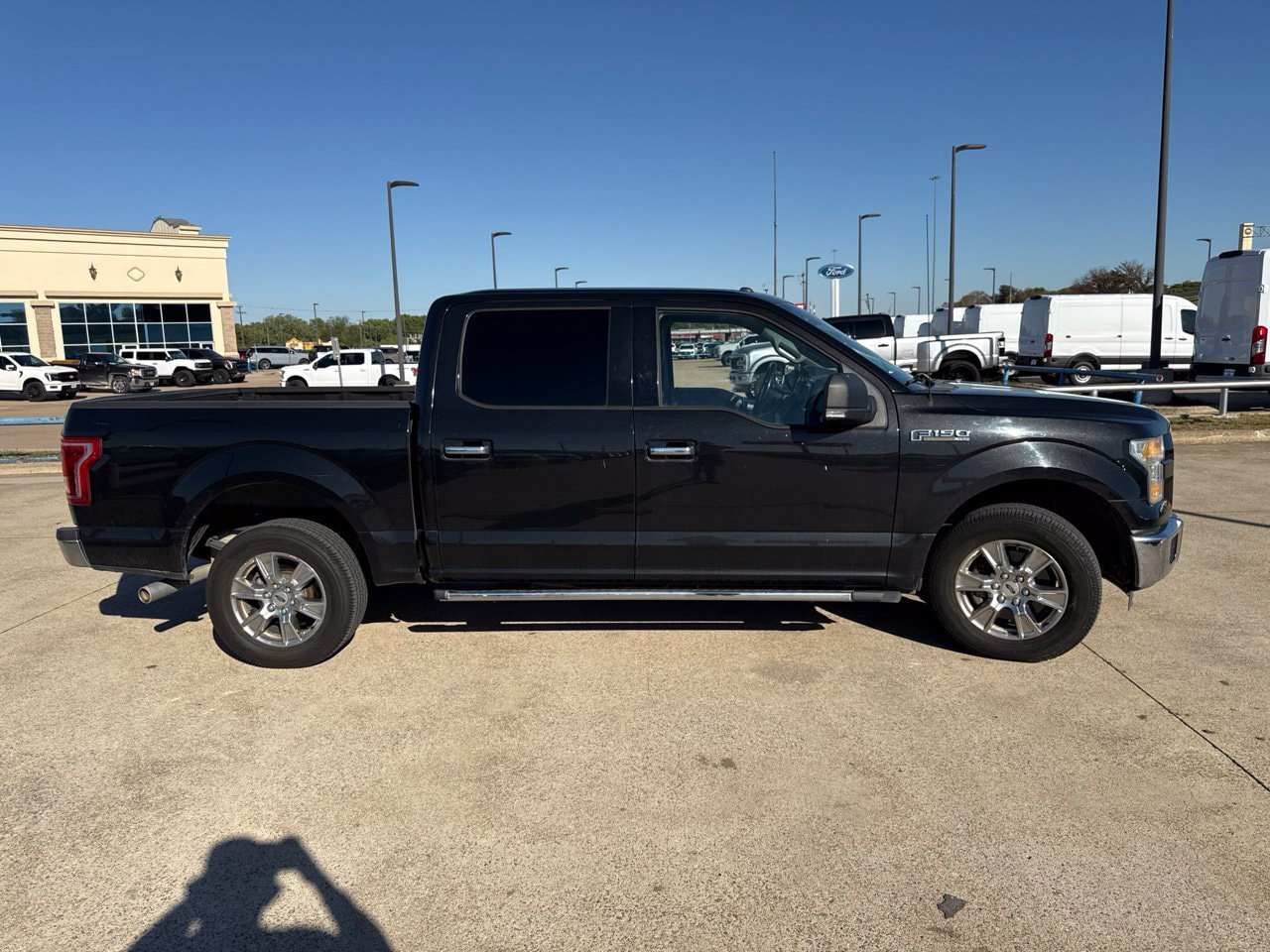 Used 2015 Ford F150 XLT w/ Equipment Group 302A Luxury RWD image 18