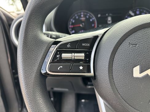 Certified 2023 Kia Forte LXS FWD image 25