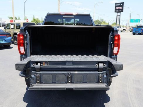 Used 2021 GMC Sierra 1500 Elevation image 25