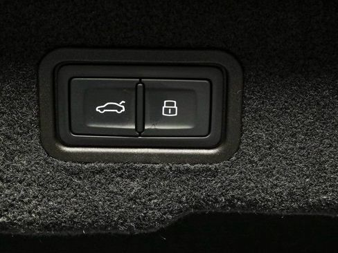 New 2026 Audi A8 L 3.0T AWD/4WD image 28