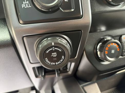 Used 2019 Ford F150 XLT w/ Equipment Group 302A Luxury AWD/4WD image 34