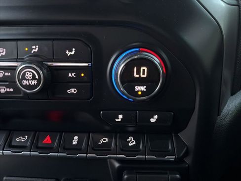 Used 2019 Chevrolet Silverado 1500 LT Trail Boss image 40