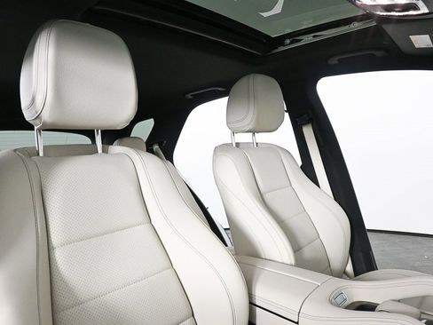 Certified 2025 Mercedes-Benz GLE 350 4MATIC image 22