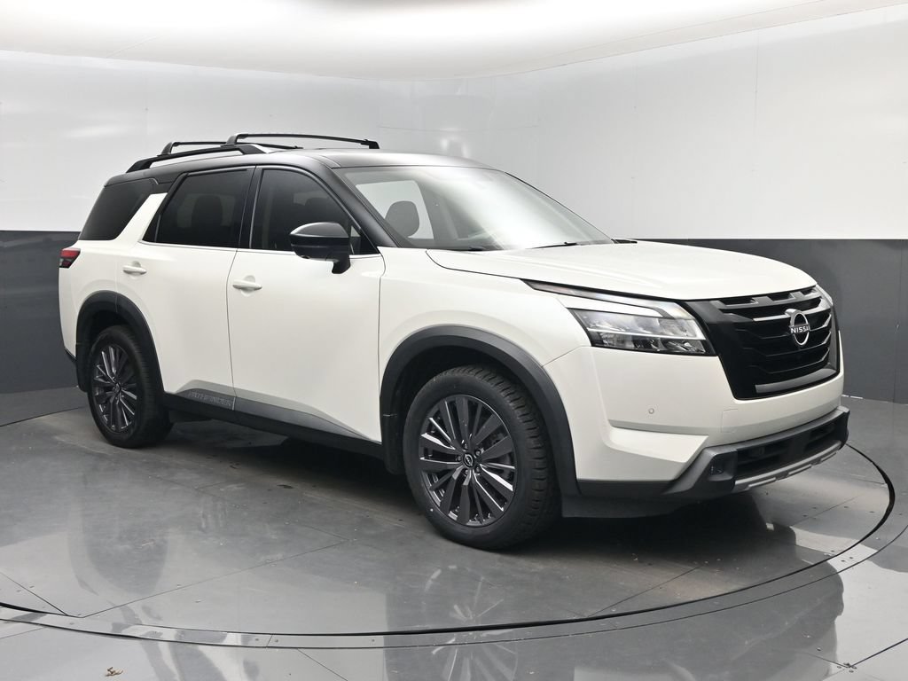 Used 2023 Nissan Pathfinder SL w/ SL Premium Package FWD image 1