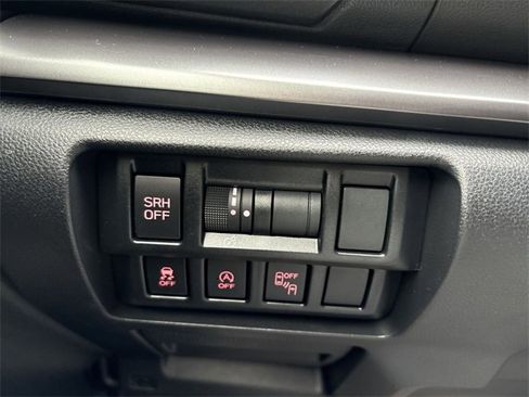 Used 2023 Subaru Crosstrek 2.5i Limited w/ Moonroof Package image 18