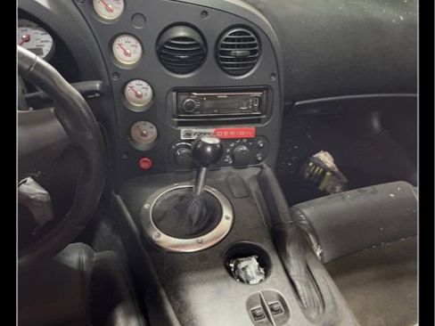 Used 2004 Dodge Viper SRT-10 image 10