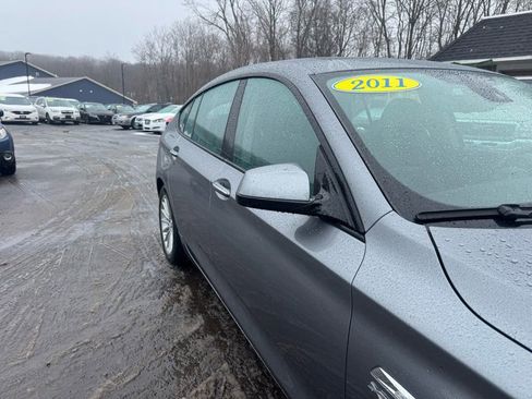 Used 2011 BMW 550i Gran Turismo xDrive image 19