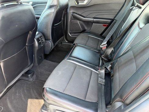 Used 2024 Ford Escape ST-Line image 15