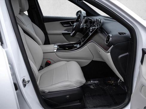 Certified 2025 Mercedes-Benz GLC 300 4MATIC image 24