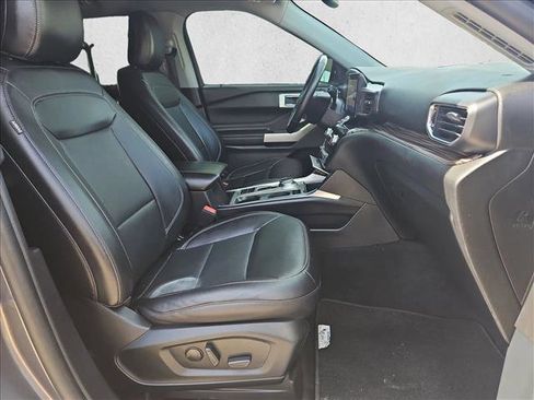 Used 2021 Ford Explorer Limited w/ Equipment Group 301A image 21