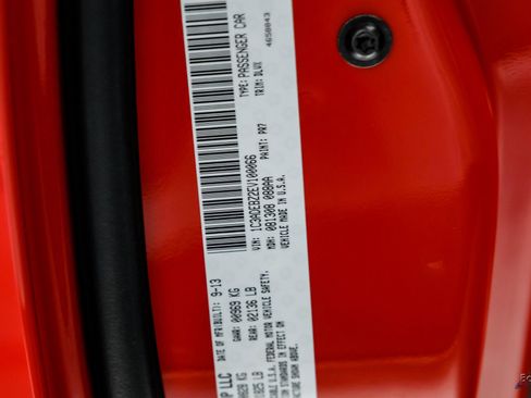 Used 2014 SRT Viper GTS w/ GTS Laguna Interior Package image 86