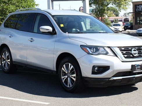 Used 2020 Nissan Pathfinder SL AWD/4WD image 1