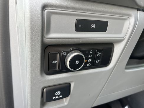 Used 2025 Ford F150 XLT w/ Equipment Group 301A Standard AWD/4WD image 17