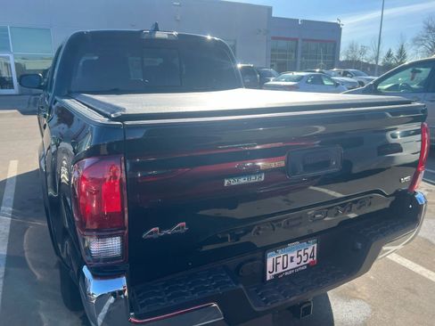 Used 2022 Toyota Tacoma SR5 image 4