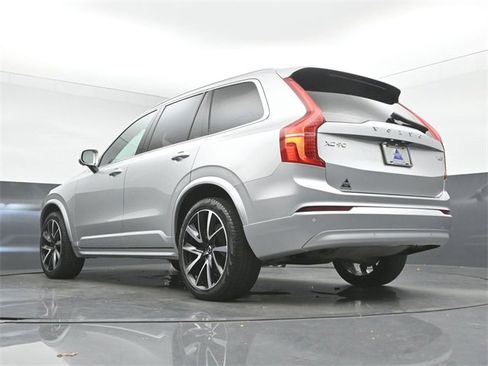 Used 2022 Volvo XC90 T6 Momentum w/ Advanced Package image 42