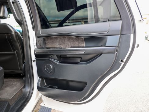 Used 2021 Ford Expedition Limited RWD image 44