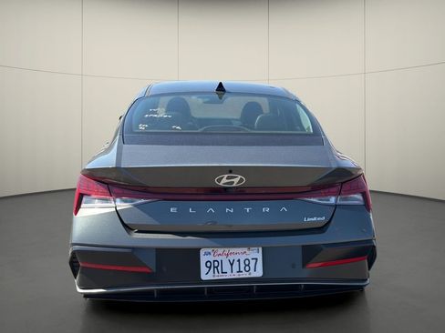 Used 2024 Hyundai Elantra Limited FWD image 6