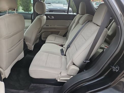 Used 2014 Ford Explorer 4WD image 23