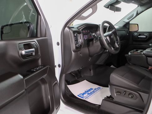 Used 2023 Chevrolet Silverado 1500 Custom Trail Boss w/ LPO, Dark Essentials Package AWD/4WD image 3