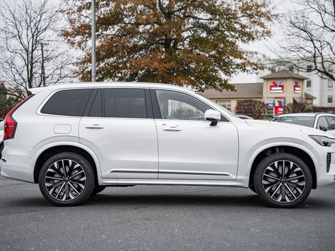 New 2026 Volvo XC90 B6 Ultra image 3