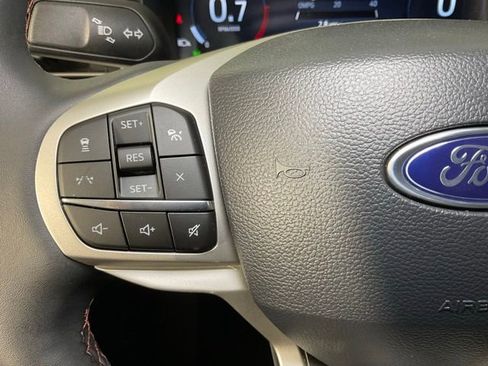 New 2025 Ford Explorer Active w/ Active Comfort Package image 25