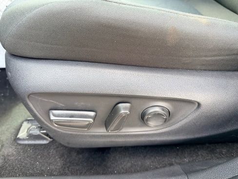 Used 2025 Toyota RAV4 XLE image 21