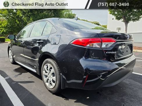 Used 2023 Toyota Corolla LE w/ Carpet Mat Package (TMS) AWD/4WD image 4