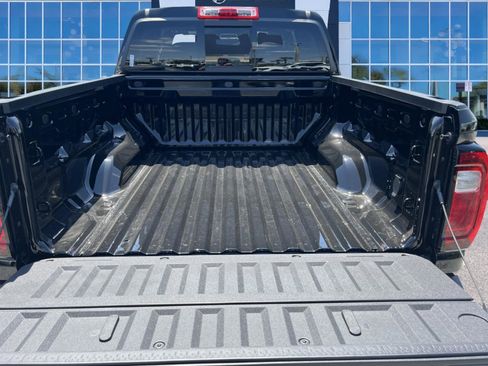 New 2026 GMC Canyon Elevation w/ Convenience Package RWD image 9