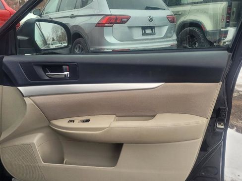 Used 2013 Subaru Legacy 2.5i Premium image 19