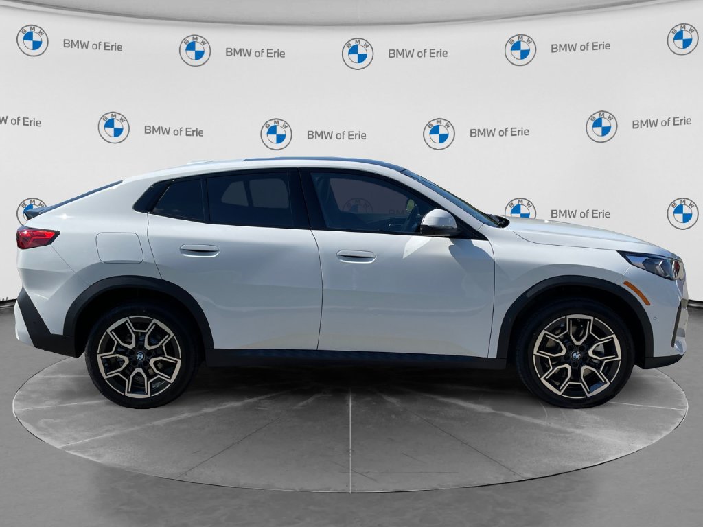 Certified 2026 BMW X2 xDrive28i AWD/4WD image 6