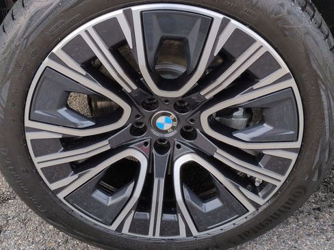 Used 2025 BMW X3 xDrive30i w/ Convenience Package image 13