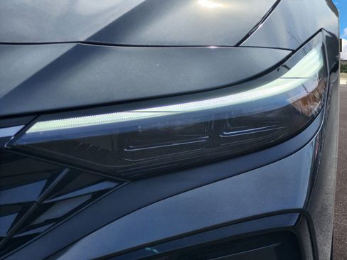 New 2026 Hyundai Elantra Limited FWD image 10