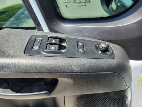 Used 2023 RAM ProMaster 2500 FWD image 18