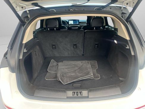 Used 2023 Lincoln Corsair Reserve w/ Jet Appearance Package image 21