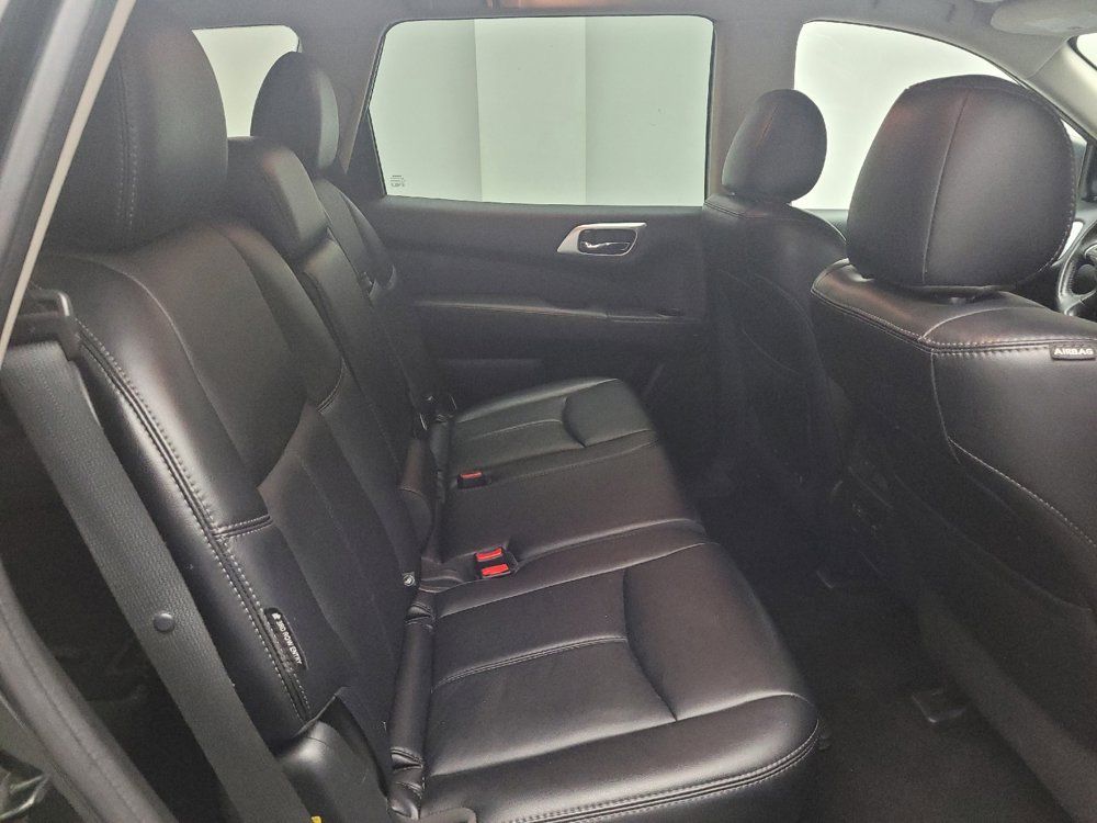Used 2019 Nissan Pathfinder SL AWD/4WD image 19
