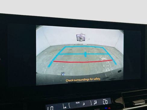 New 2026 Toyota Sienna XLE FWD image 11