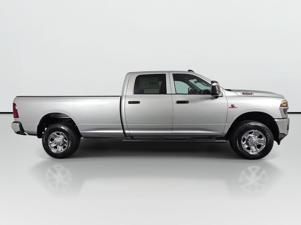 New 2026 RAM 3500 Tradesman AWD/4WD image 3