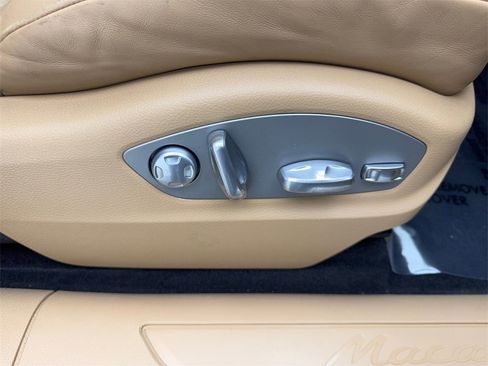 Used 2018 Porsche Macan image 46