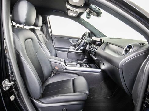 Used 2025 Mercedes-Benz GLA 250 image 10