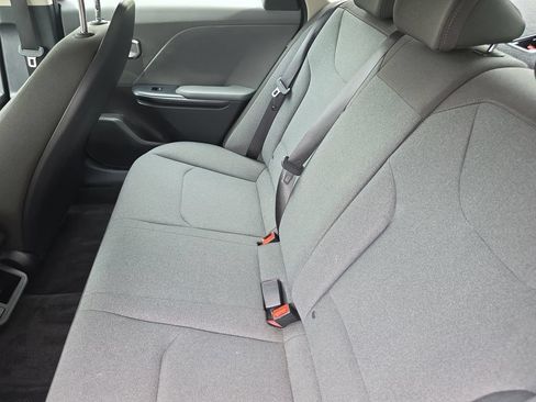 Used 2025 Kia K4 FWD image 17