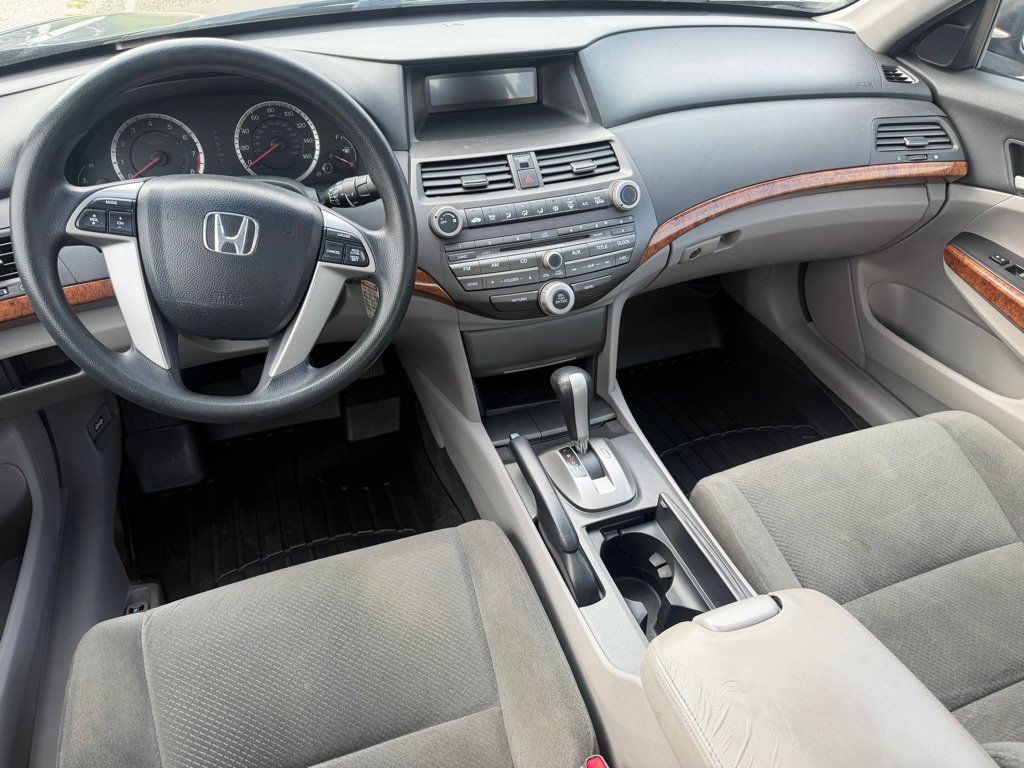 Used 2012 Honda Accord EX image 10