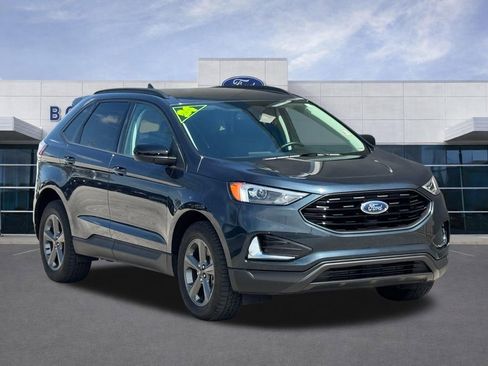 Used 2024 Ford Edge SEL w/ Sport Appearance Package image 2