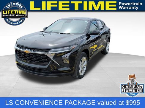 Used 2024 Chevrolet Trax LS w/ LS Convenience Package FWD image 1