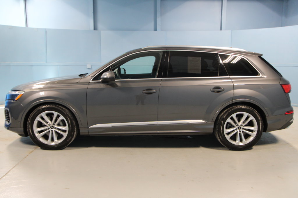 Used 2025 Audi Q7 3.0T Prestige w/ Prestige Package AWD/4WD image 33